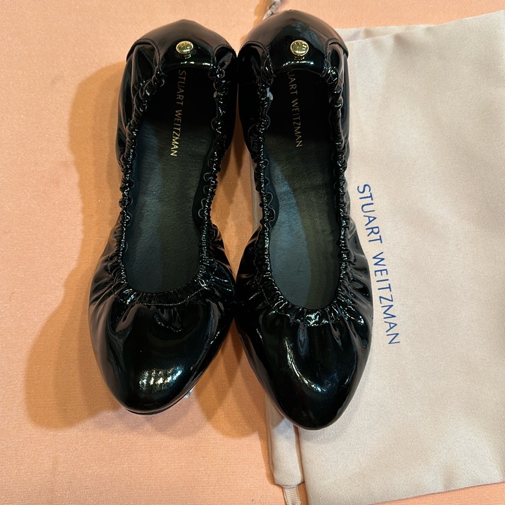 New Stuart Weitzman Flat Patent Leather Shoes. Black. Size 7.